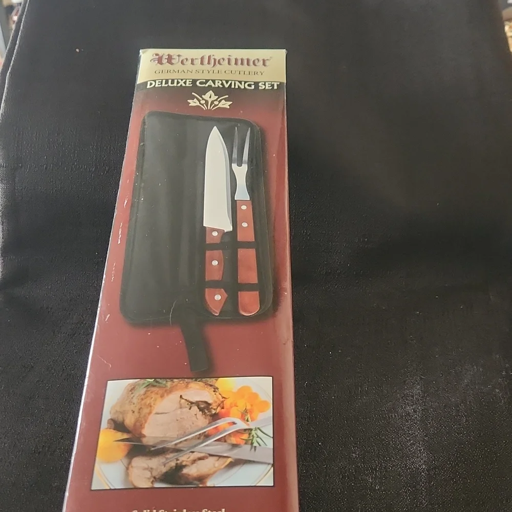 NEW IN BOX WERTHEIMER GERMAN STYLE CUTLERY DELUXE CARVING SET.